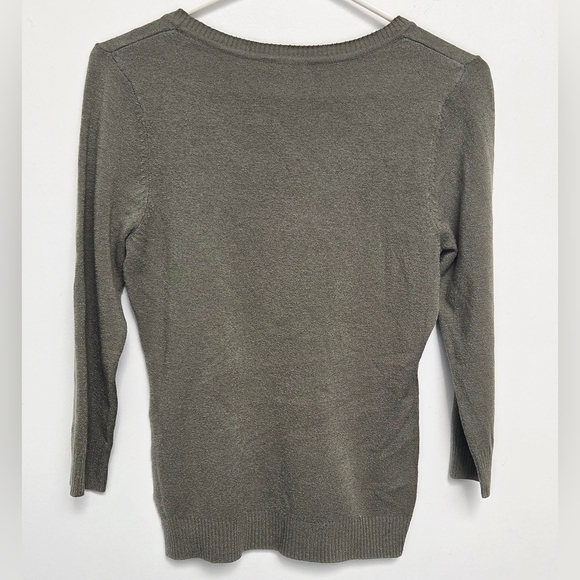 H&M Women's V-Neck Tight knit Pullover Sweater - Olive Green Sz M - Picture 2 of 9